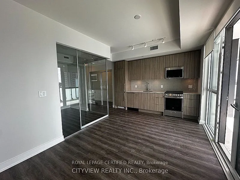 430 Square One Dr — Photo 4