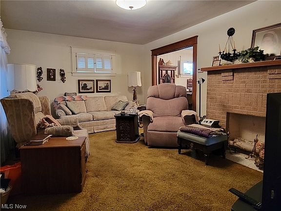 2nd image of 208 S Hazelwood Ave