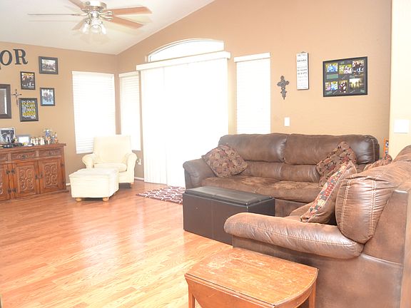 5th image of 2619 E Anderson Dr