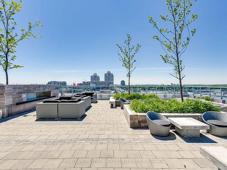 9471 Yonge St #337 — Photo 21