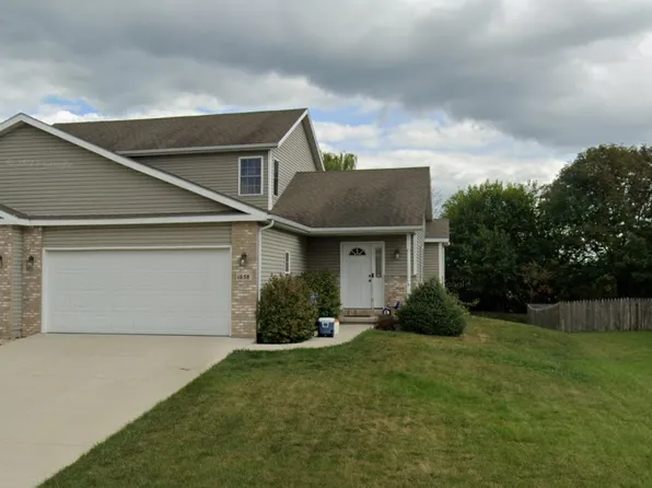 1058 Vinyard Dr, Oregon, WI 53575