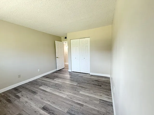 81 Lemans Ct — Photo 8