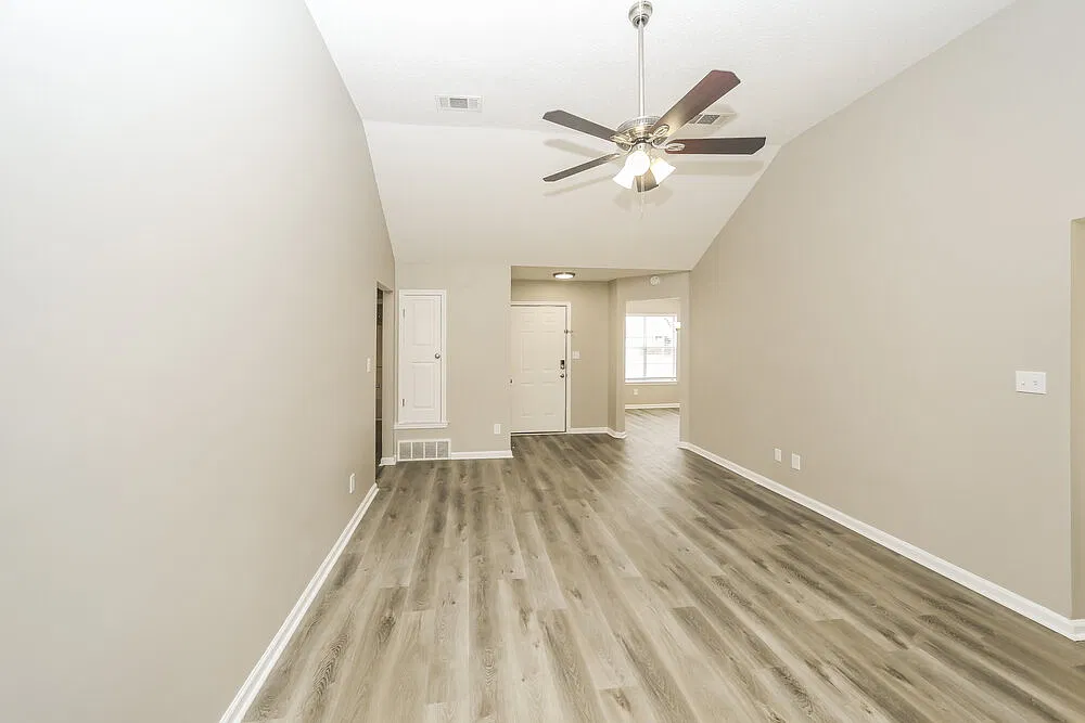 3 bed, 2.0 bath, 1591 sqft, $1,750 — Photo 4