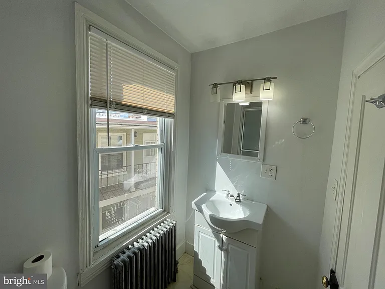 403 W South St #A — Photo 12