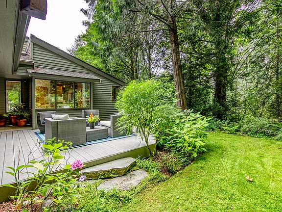 5th image of 1819 Eagle Harbor Lane Ne