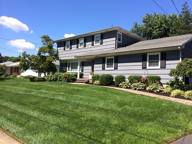 3 Evergreen Ln Oceanport Nj 07757 Zillow