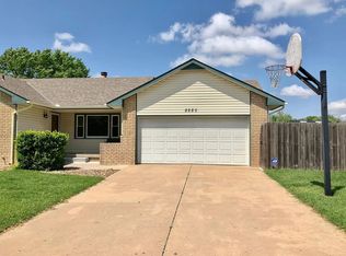 5550 E Falcon Ln, Wichita, KS 67220
