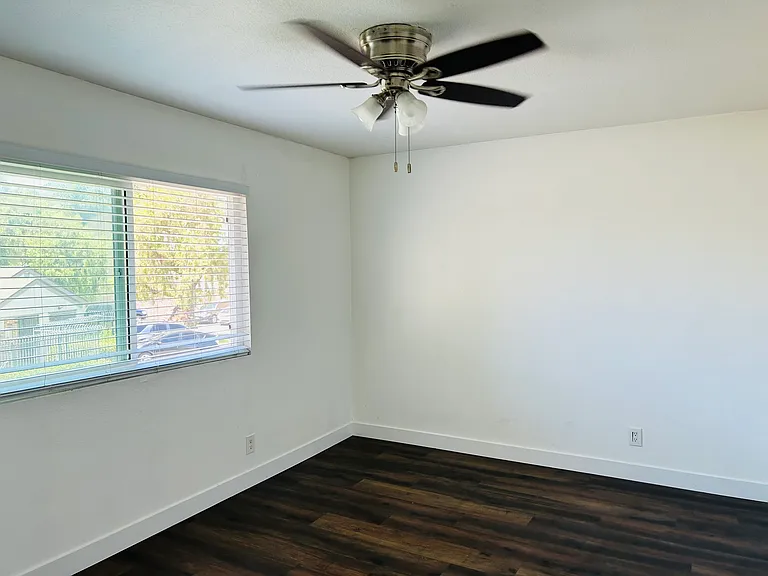 1721 Normandy Pl #C — Photo 11