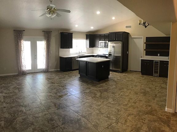 4th image of 1822 E Cortez Dr