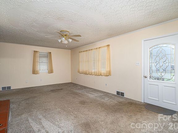 5th image of 608 N State St