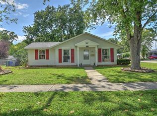 575 N Moffet Ave, Decatur, IL 62522