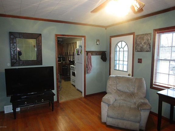 4th image of 4 La Claire St