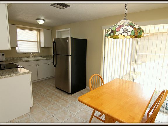 5th image of 1008 Windsor Hill Way