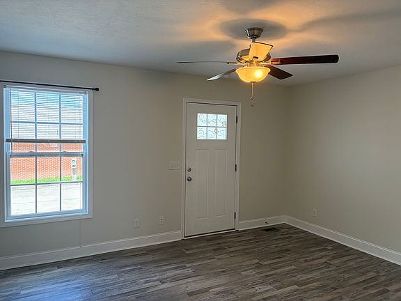 2nd image of 416 Hughes St APT A