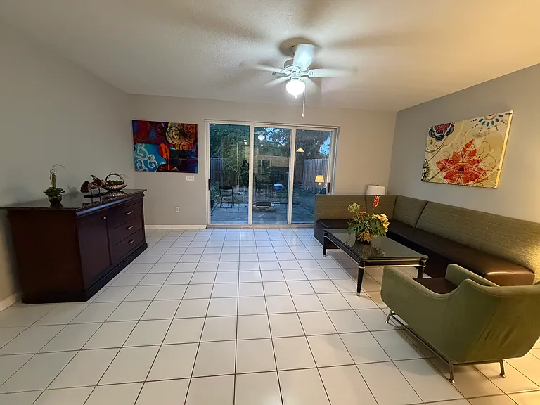 356 Monroe Ave — Photo 3