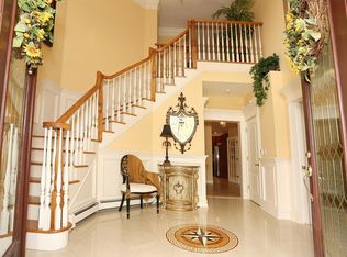 210 Wayfair Cir, Franklin Lakes, NJ 07417