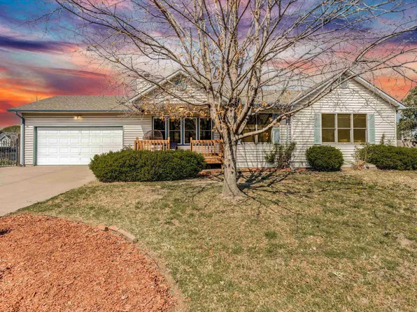 3945 N Garland Cir, Wichita, KS 67204