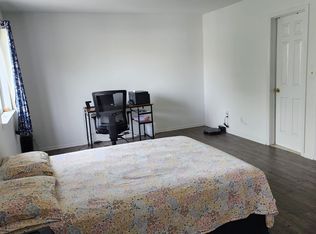 9 Marigold Ct, Edison, NJ 08820