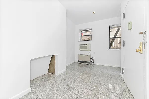 Rented by MNS | media 11