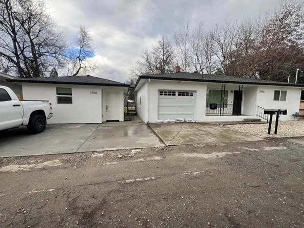 370 Revilo Dr, Redding, CA 96001