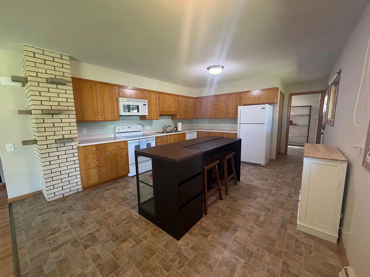 2364 S Syene Rd — Photo 2