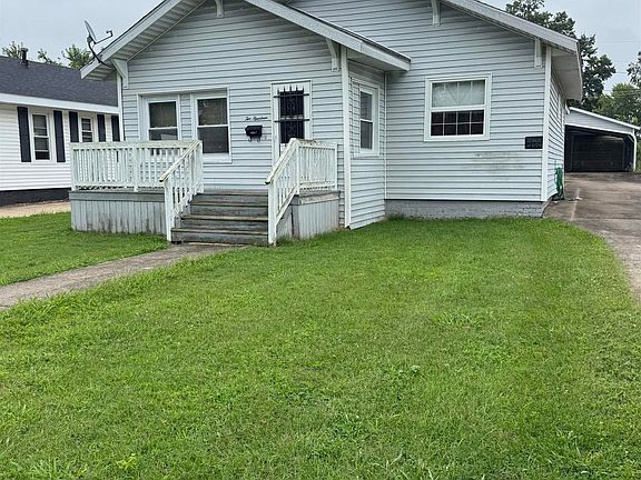 2nd image of 214 S Main St