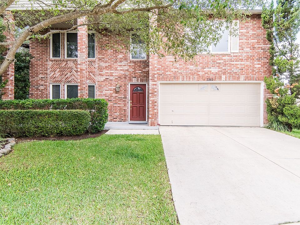 1st image of 2202 Stanton Oaks