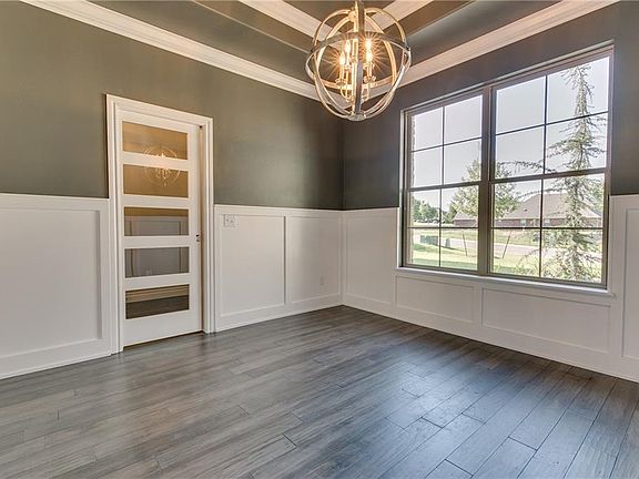5th image of 4133 Carmina Dr
