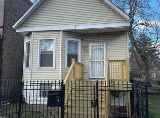 7418 S Blackstone Ave, Chicago, IL 60619