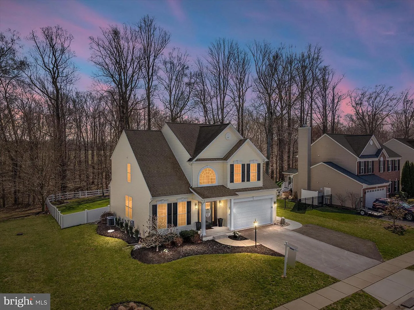 209 N Brook Dr photo 1