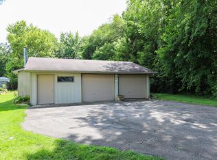 21409 Sail Bay Dr, Cassopolis, MI 49031