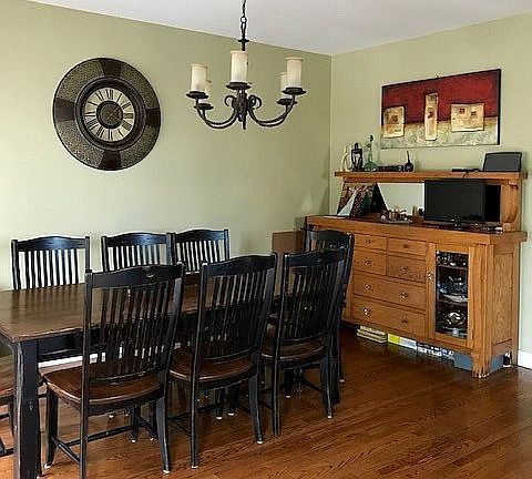 Dining room off kitchen