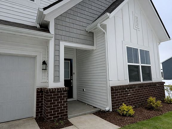 2nd image of 8690 Lester Pl