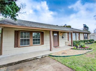 9210 Willowview Ln, Houston, TX 77080