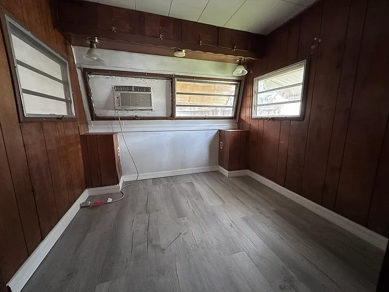 5100 Little Lake Ct #10 — Photo 9