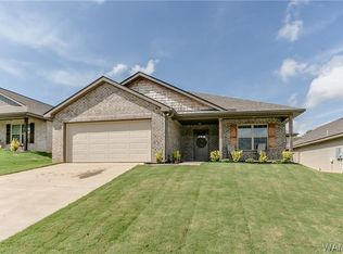 450 Barn Wood Rd, Tuscaloosa, AL 35405