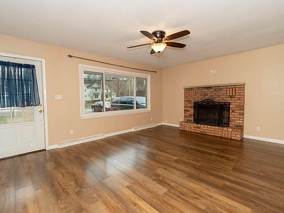 4th image of 55357 Cedar Trl