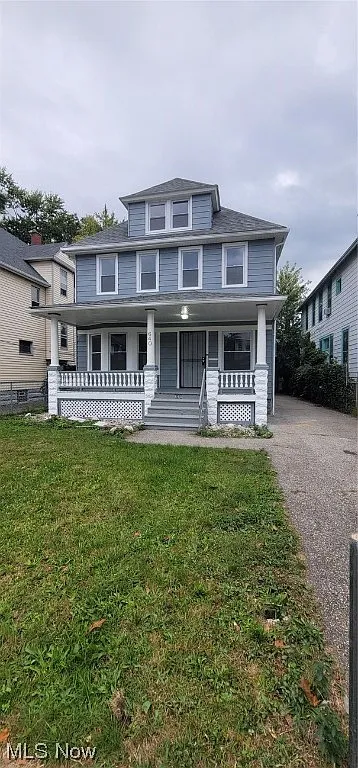 640 E 108th St photo 1