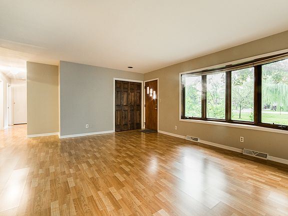3rd image of 21W729 Thorndale Ave