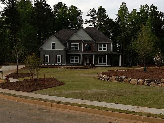 Over sized front yard