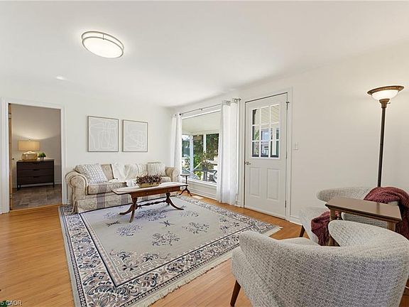 2nd image of 71 Brown St