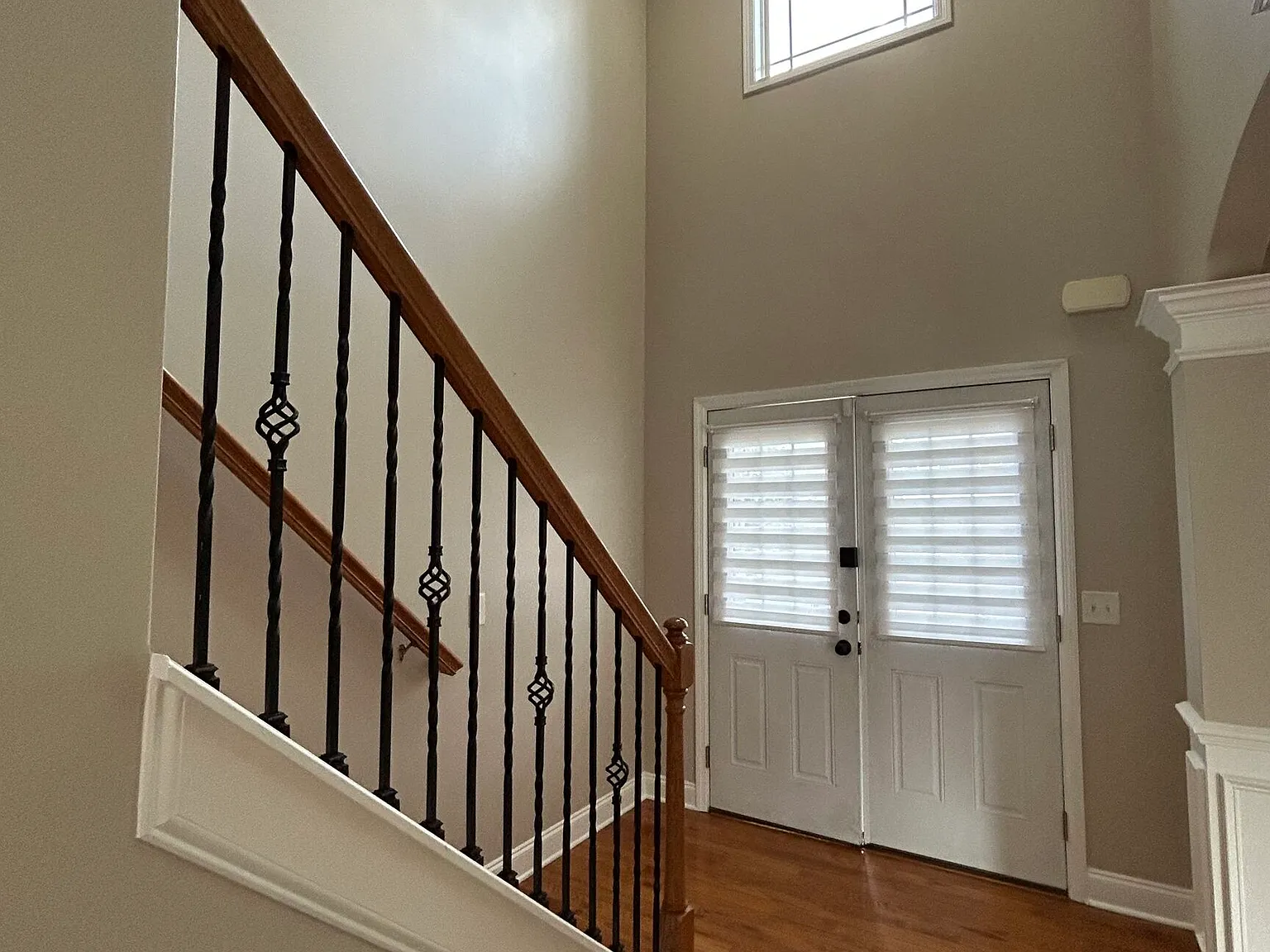 4 bed, 3.5 bath, 3594 sqft, $2,595 — Photo 2