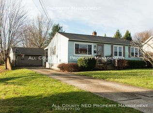 466 Como St, Struthers, OH 44471