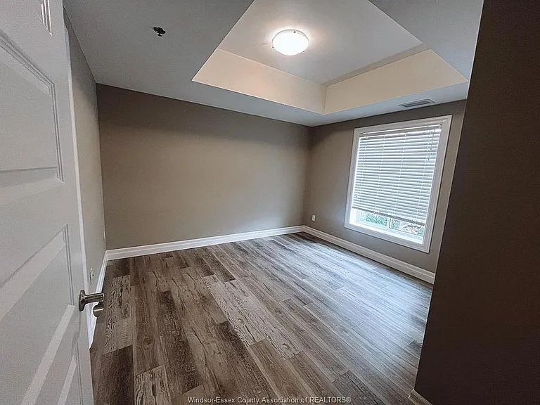 955 Ouellette Ave #102 — Photo 10