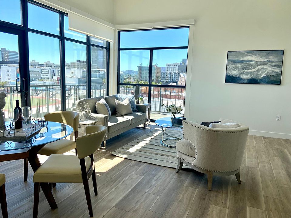 1st image of 801 S Berendo St #204