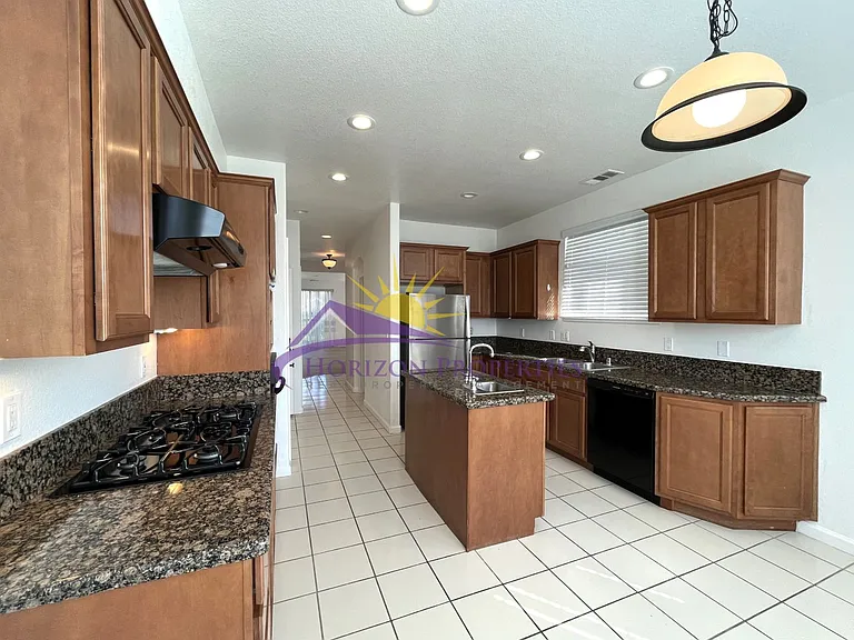 4990 Mariah Pl — Photo 6