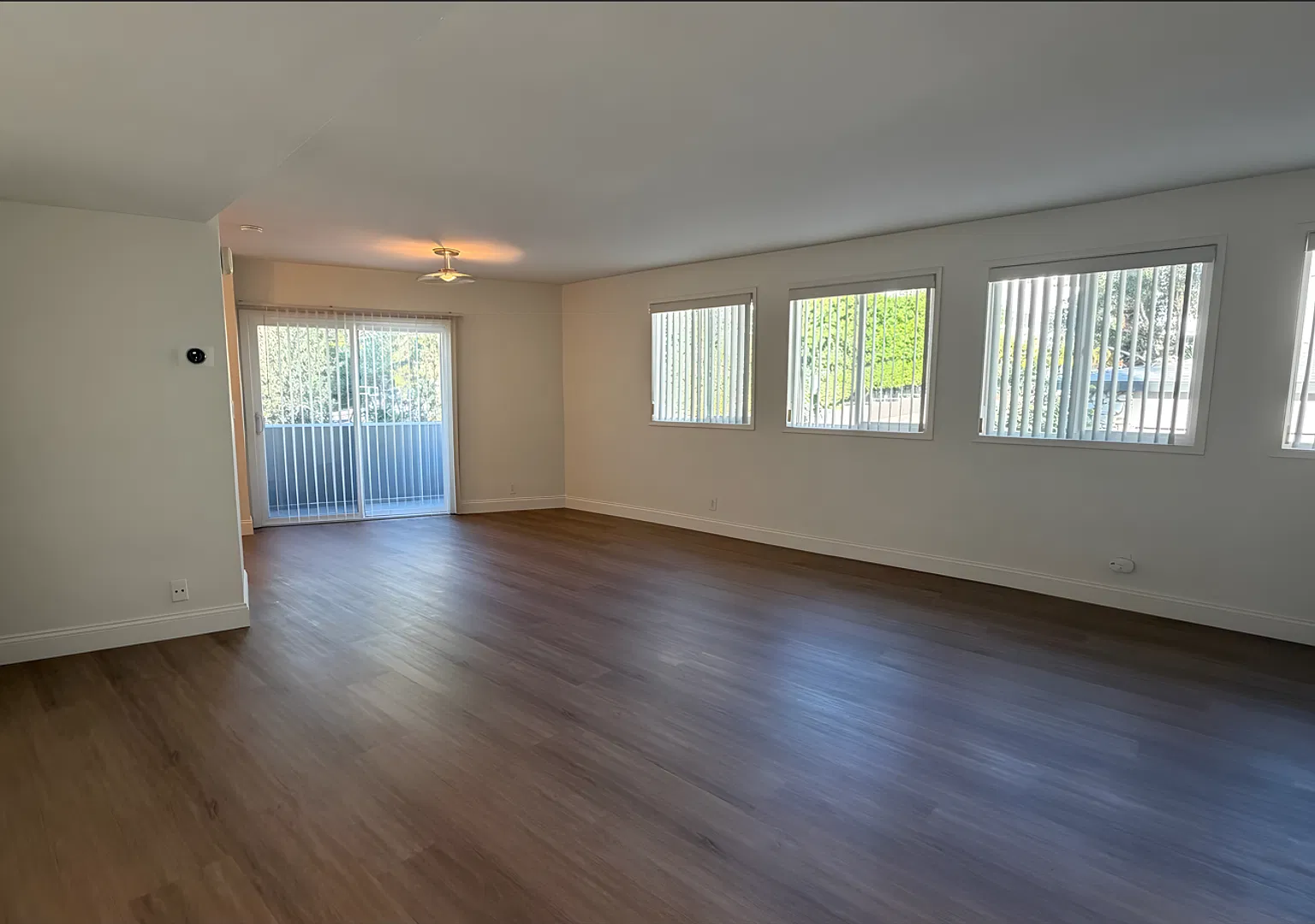 1830 N La Brea Ave — Photo 1