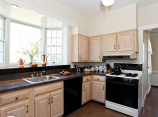 15 Pell Pl, New Rochelle, NY 10804