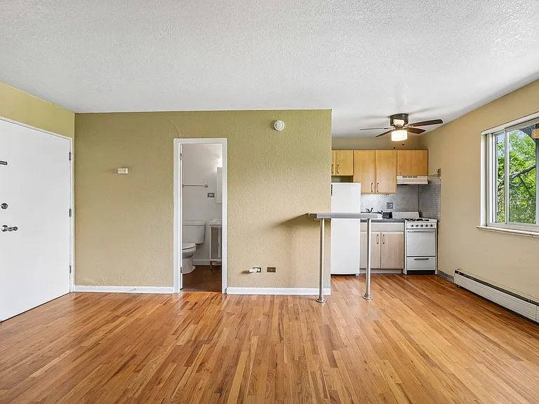 Aperture Apartments — Photo 11