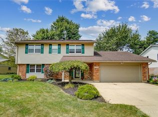 226 Tetbury Rd, Troy, OH 45373